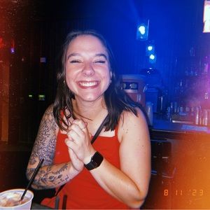 Meet your Posher, Dara